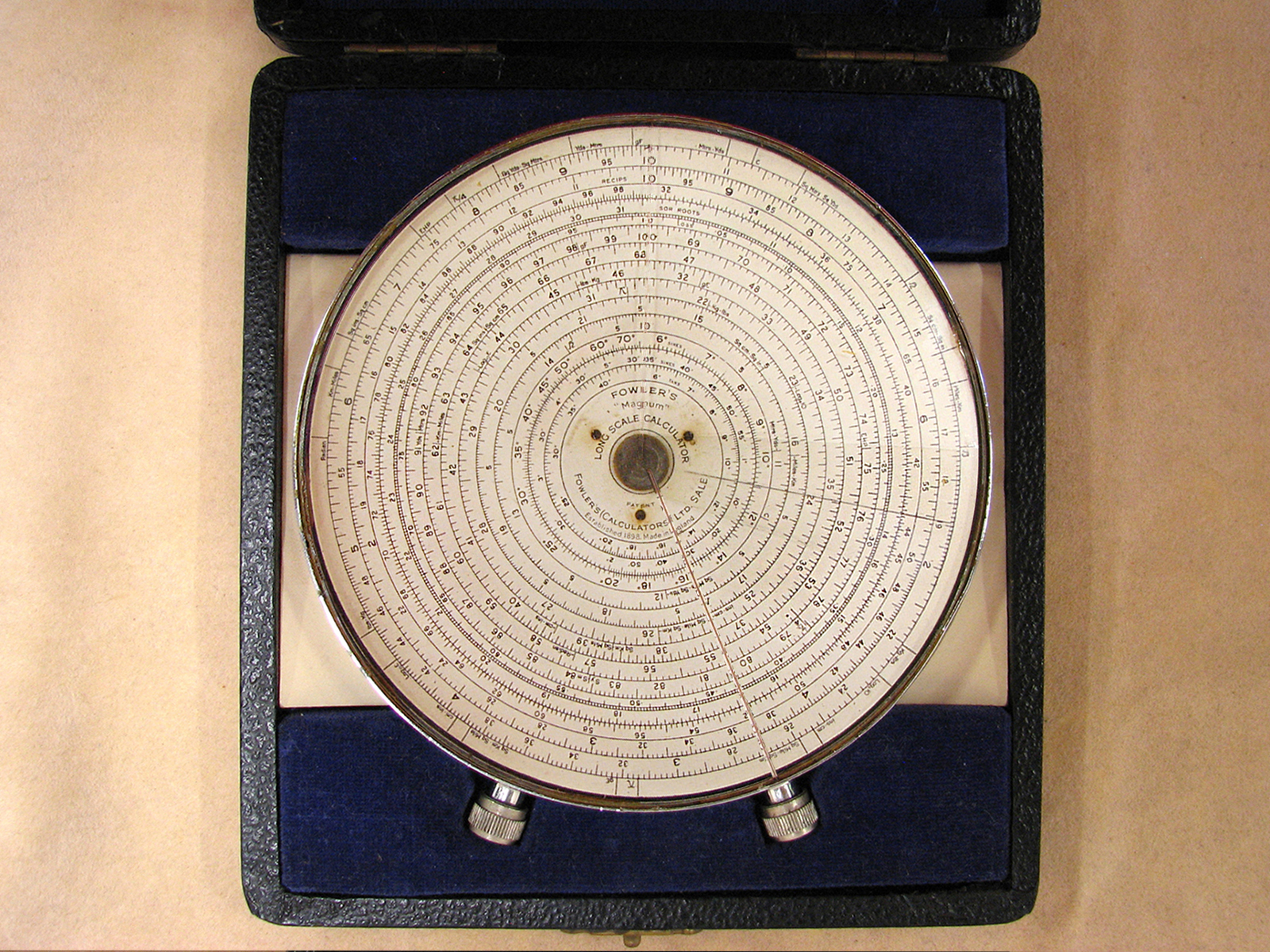 1930's Fowlers Magnum Long Scale calculator in presentation case with original instructions